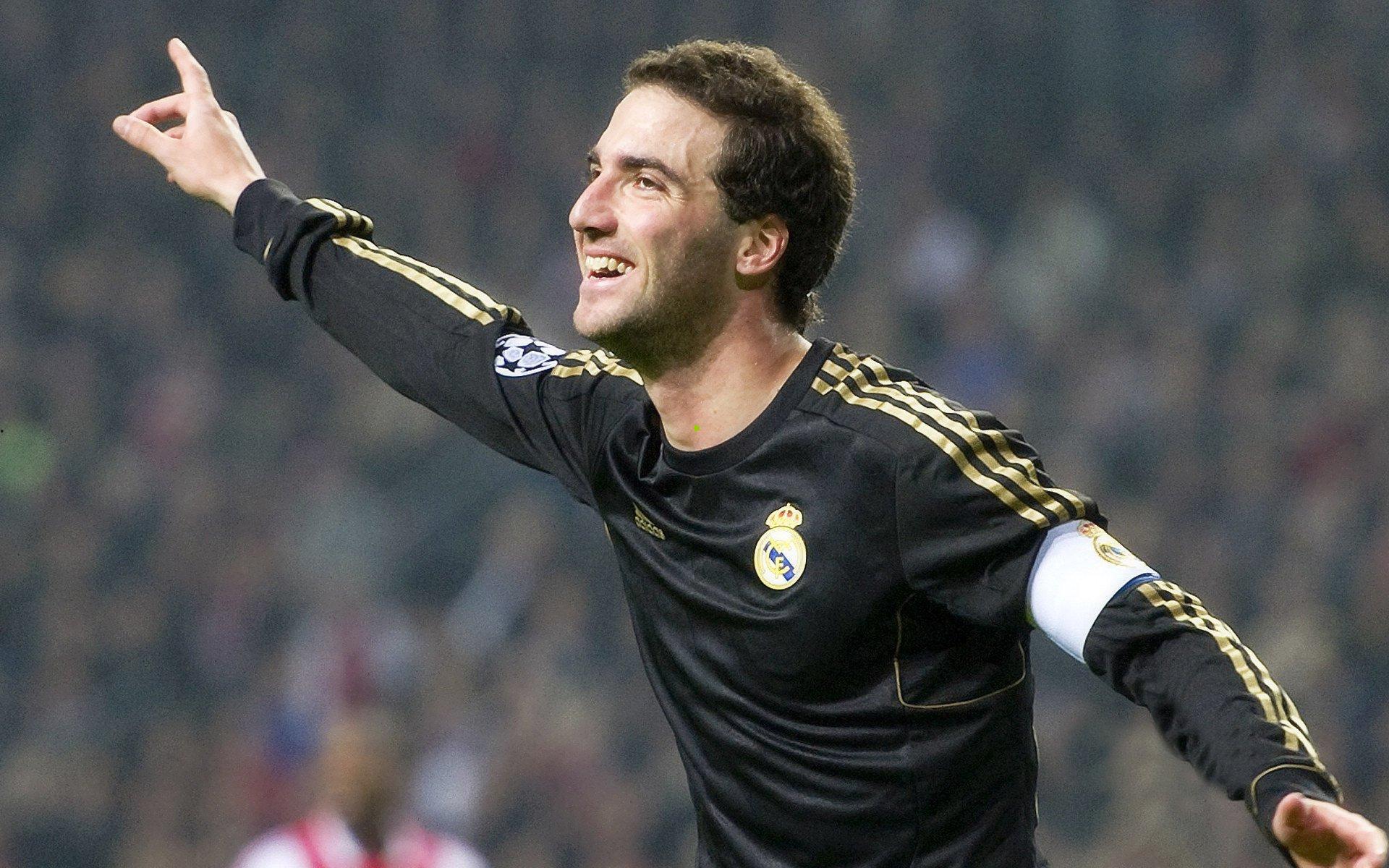 世体报道，布鲁日主场容量近三万，巴萨1300名球迷远征助威欧冠关键战